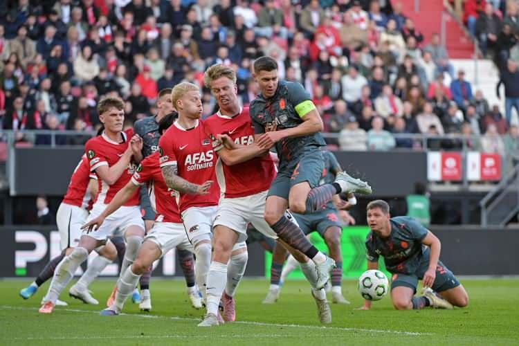 <p>Konferans Ligi'nde yarı finale kalan 4 takım başarı &ouml;d&uuml;l&uuml; olarak 2.5 milyon euro kazandı.</p>
