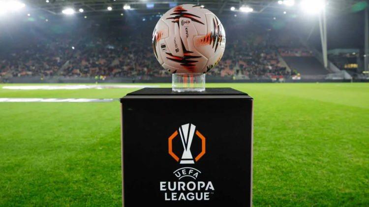 <p>Kupa 2'de yarı final bileti alan 4 takım, başarı &ouml;d&uuml;l&uuml; olarak 4.2 milyon euro gelir sağladı.</p>
