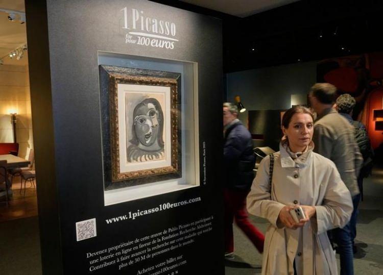 <p><strong>&Ccedil;ekilişi kazanan kişinin eser &uuml;zerinde tam hak sahibi olacağını s&ouml;zlerine ekleyen Olivier Widmaier Picasso, "Kazanan kişi istediğini yapabilir. Oturma odasında tutabilir, bir sergiye koyabilir veya yeniden satabilir." dedi.</strong></p>
