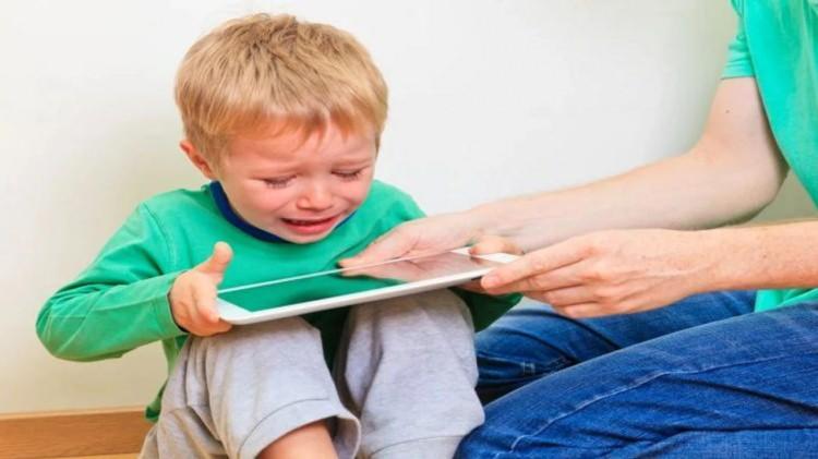 <p><strong>Cerrahpaşa Tıp Fak&uuml;ltesi ve &Ccedil;ocuk ve Ergen Psikiyatrisi Uzm. Dr. Gizem Durcan da &ccedil;ocukların dijital i&ccedil;eriklere ulaşımı hakkında konuştu.</strong></p>
