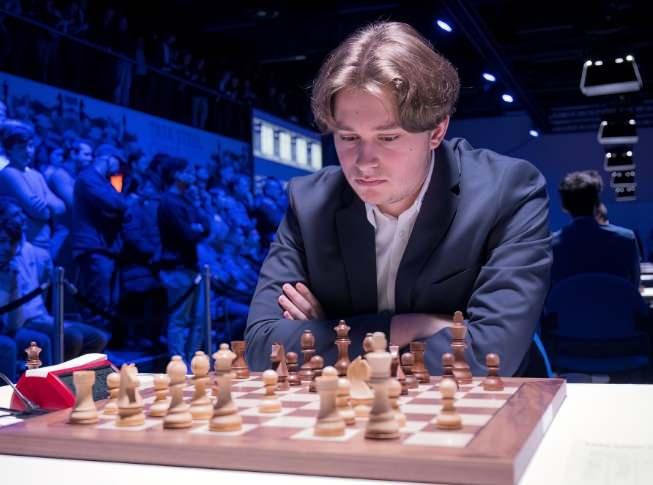 <p>7- Vincent Keymer | Almanya<br />
<br />
* Rekor Yaşı: 17 yaş 10 ay<br />
<br />
* Tarih: 2022</p>
