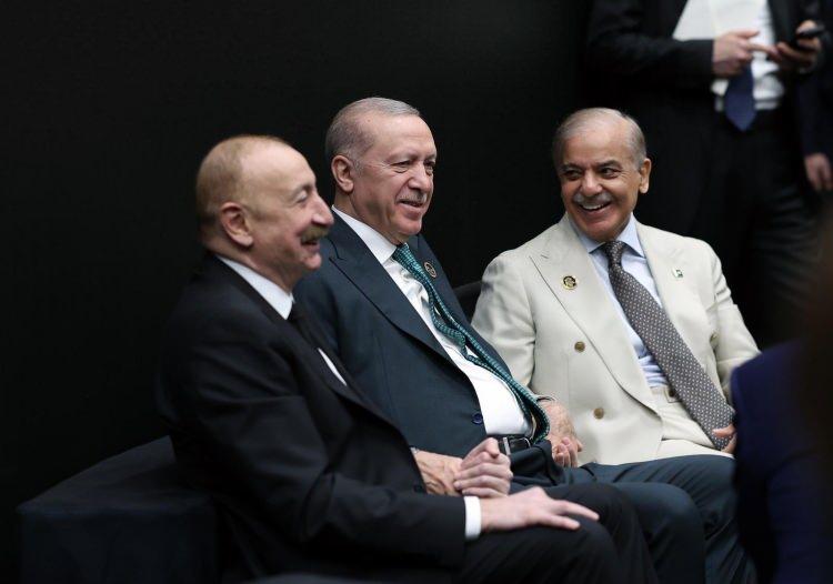 <p>Cumhurbaşkanı Erdoğan, Belek Turizm B&ouml;lgesi'ndeki NEST Kongre Merkezi'nde d&uuml;zenlenen Antalya Diplomasi Forumu 2026 kapsamında g&ouml;r&uuml;şmelerini s&uuml;rd&uuml;r&uuml;yor.</p>

<p>&nbsp;</p>
