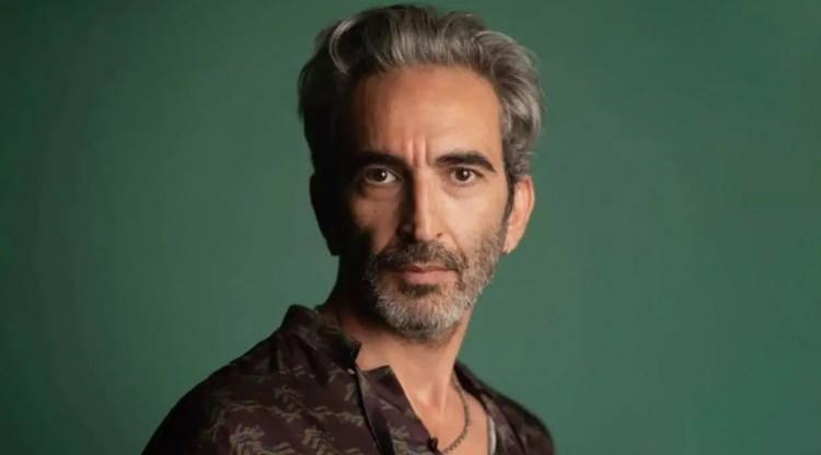 <p><strong>İddialara g&ouml;re, yaklaşık 7 ay &ouml;nce kayyum atanan kanal y&ouml;netimi, <span style="color:#FF0000">"topluma k&ouml;t&uuml; &ouml;rnek teşkil edebilecek ekran y&uuml;zleriyle &ccedil;alışmama"</span> prensibi doğrultusunda Tanış ile yolları ayırma kararı aldı.&nbsp;</strong></p>
