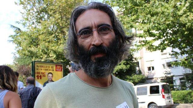 <p><strong>Bu s&uuml;re&ccedil;, sosyal medyada geniş yankı bulmuş, oyuncunun şiddet iddialarıyla anılması ise izleyici nezdinde b&uuml;y&uuml;k bir tepki dalgasına yol a&ccedil;mıştı.&nbsp;</strong></p>
