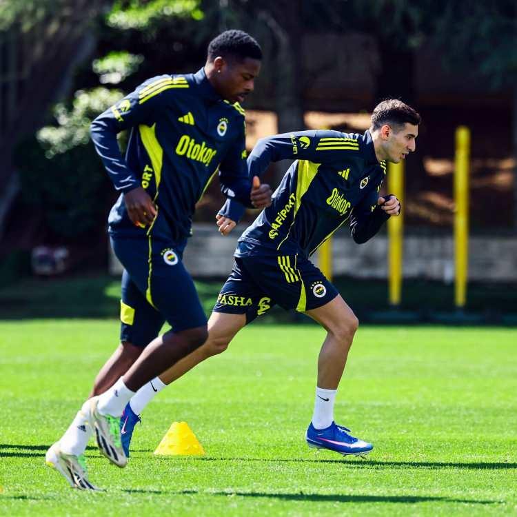 <p>Bu m&uuml;cadelenin hazırlıklarını s&uuml;rd&uuml;ren sarı-lacivertlilerde adeta kart alarmı verildi.</p>
