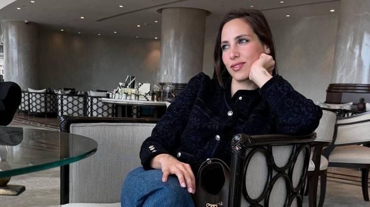 <p><strong>H&uuml;lya Avşar ve Kaya &Ccedil;ilingiroğlu'nun evliliğinden d&uuml;nyaya gelen Zehra &Ccedil;ilingiroğlu, romantik bir gelişmeyle adından s&ouml;z ettirdi. İ&ccedil; mimar ve tasarımcı olarak kariyerini s&uuml;rd&uuml;ren 28 yaşındaki &Ccedil;ilingiroğlu, evlilik i&ccedil;in ilk adımı attığı &ouml;ğrenildi.</strong></p>
