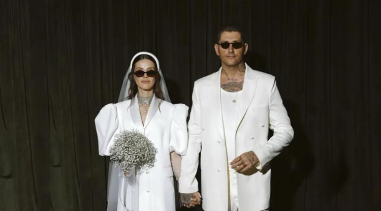 <p><span style="color:#800000"><em><strong>2024 yılında s&uuml;rpriz bir kararla nikah masasına oturan &uuml;nl&uuml; oyuncu İrem Helvacıoğlu ile iş insanı Ural Kaspar'ın evliliği bug&uuml;n sona erdi. Adliye &ccedil;ıkışı Beykoz'a giden Helvacıoğlu'nun ilk durağı ise dikkat &ccedil;ekti.</strong></em></span></p>
