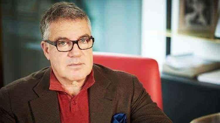 <p>19)&nbsp; IDAN OFER&nbsp; |&nbsp; 22,5 MİLYAR DOLAR</p>

<p>&nbsp;</p>

<p>Idan Ofer, İsrailli iş insanı olarak enerji, deniz taşımacılığı ve yatırım sektörlerinde geniş bir portföye sahiptir. Serveti, uluslararası ticaret ve enerji projelerindeki başarılı girişimlerinden kaynaklanıyor.</p>
