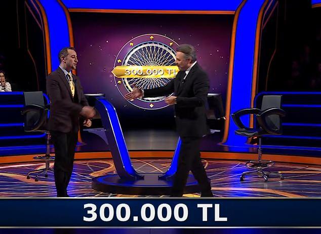 <p><strong>Yarışmadan &ccedil;ekilme kararı alan Ferhat Buran, 300 Bin TL ile yarışmadan ayrıldı.</strong></p>
