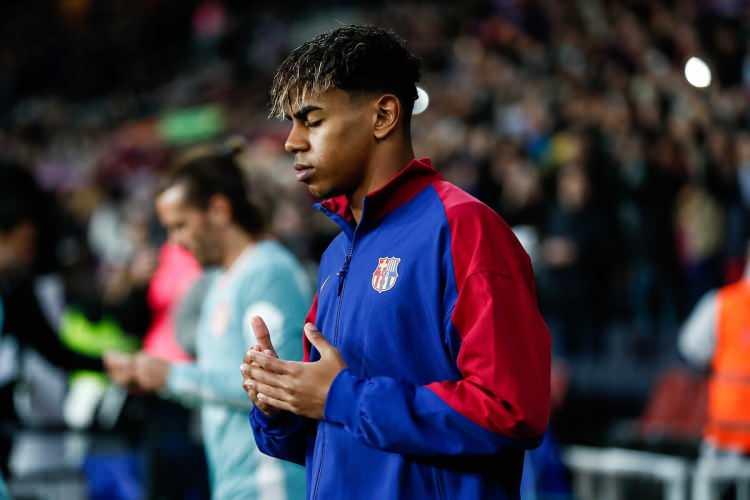 <p>Yamal, bu golle birlikte 2025-26 Şampiyonlar Ligi sezonunda 10 gole katkı (6 gol, 4 asist) sağladı ve bir Devler Ligi sezonunda bu istatistiği yakalayan en gen&ccedil; oyuncu oldu. <strong>(18 yaş 275 g&uuml;n)</strong>.</p>
