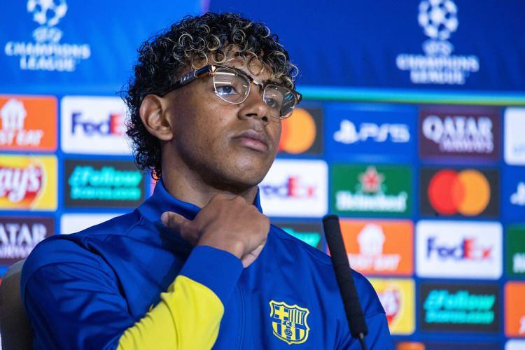 <p>Yamal i&ccedil;in yaşı, potansiyeli ve g&uuml;ncel form grafiği eşliğinde gelecek sezonlar d&uuml;ş&uuml;n&uuml;ld&uuml;ğ&uuml;nde UEFA ve FIFA organizasyonlarında daha bir&ccedil;ok rekoru tarihe karıştırması bekleniyor.</p>
