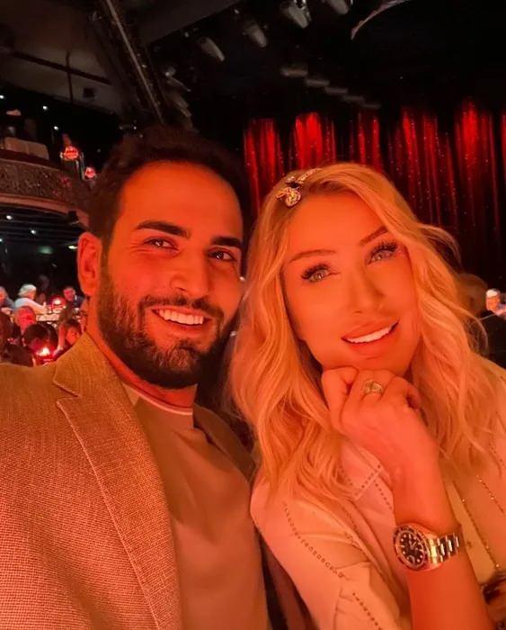 <p><strong>Bir etkinlikte konuşan Sayan, eşi &Ccedil;ağlar &Ouml;kten'in kalbini nasıl kazandığını ilk kez anlattı.</strong></p>
