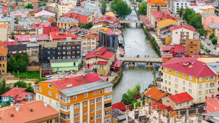 <p>BAYBURT</p>

<p>Tscilli Ehram (İhram) dokumaları ya da y&ouml;resel lezzetlerden Tel Helva...</p>
