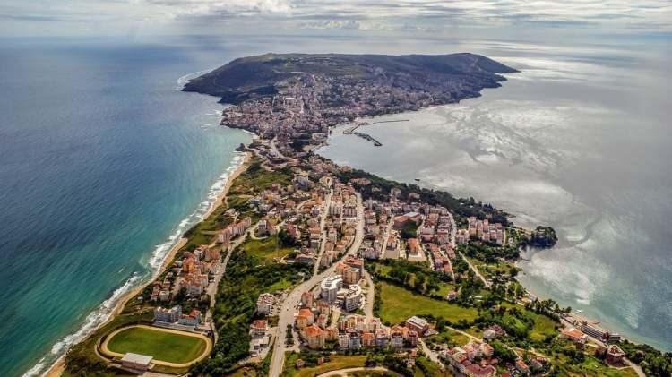 <p>SİNOP</p>

<p>El yapımı gemi maketleri,&nbsp;Boyabat taktak helvası ve kestane balı...</p>
