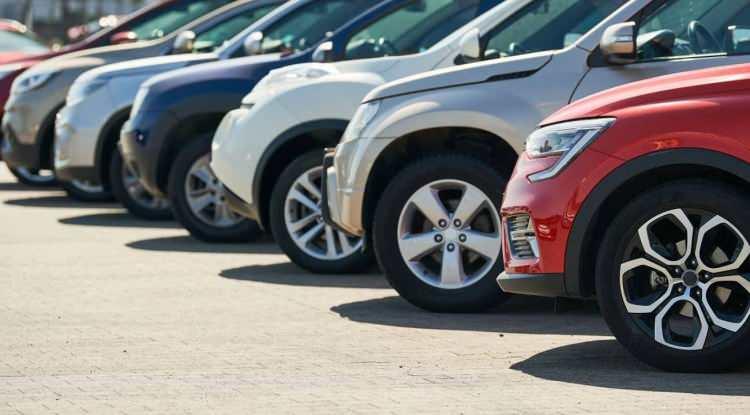 <p>Honda HR-V 1.5 İ.MMD: 2595.000 - 2.389.000</p>

<p>- Fiyat farkı y&uuml;zde 8</p>

<p>&nbsp;</p>

<p>Opel Mokka 1.2 T: 1.989.800 -&nbsp; 1.831.000</p>

<p>- Fiyat farkı y&uuml;zde 8</p>

<p>&nbsp;</p>

<p>&nbsp;</p>
