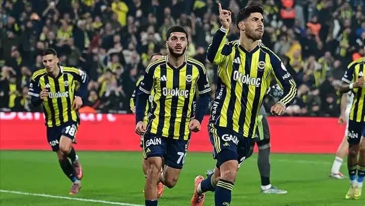 <p>İkinci: 182.5 Milyon TL<br />
<br />
* Mevcut sıralamada 2. Fenerbah&ccedil;e</p>
