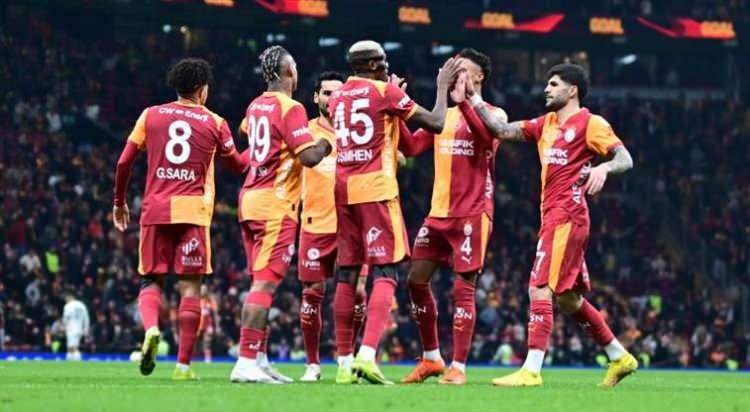 <p>Şampiyon: 227.8 Milyon TL<br />
<br />
* Mevcut sıralamada 1. sırada Galatasaray yer alıyor.<br />
<br />
<strong>** Kaynak: AA</strong></p>
