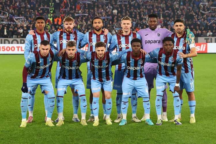 <p>3- TRABZONSPOR | 64 PUAN</p>
