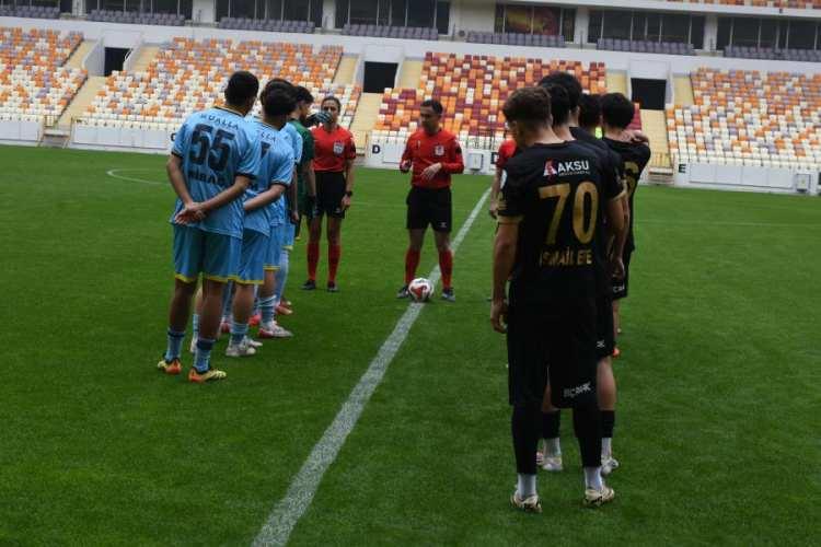 <p><strong>* YENİ MALATYASPOR</strong><br />
<br />
<strong>'TFF 3. LİGE D&Uuml;Ş&Uuml;R&Uuml;LD&Uuml;'</strong></p>
