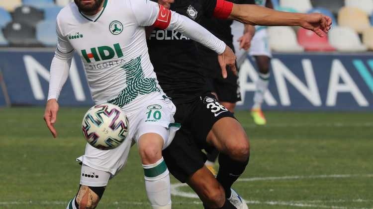 <p><strong>*** ALTAY AMAT&Ouml;R'E D&Uuml;ŞMENİN EŞİĞİNDE</strong></p>
