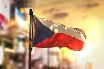 <p><span style="color:inherit"><strong><span style="color:rgb(178, 34, 34)">35)&nbsp; &Ccedil;EK CUMHURİYETİ&nbsp;</span>&nbsp;|&nbsp; 3,822</strong></span></p>

<p>&nbsp;</p>
