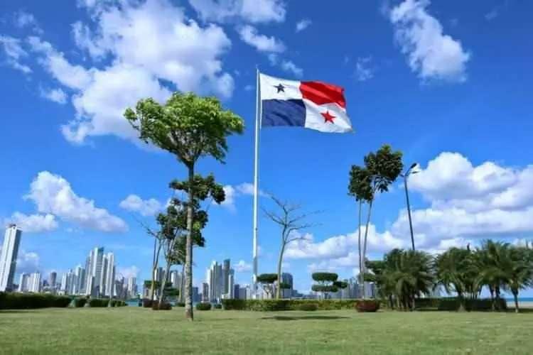 <p><span style="color:inherit"><strong><span style="color:rgb(178, 34, 34)">24)&nbsp; PANAMA</span>&nbsp; |&nbsp; 9.900</strong></span></p>

<p>&nbsp;</p>
