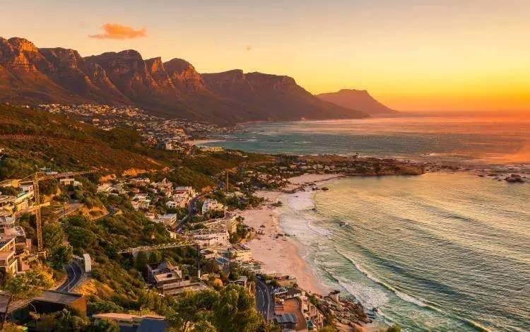 <p><span style="color:inherit"><strong><span style="color:rgb(178, 34, 34)">11)&nbsp; G&Uuml;NEY AFRİKA&nbsp;</span>&nbsp;|&nbsp; 51.777</strong></span></p>

<p>&nbsp;</p>
