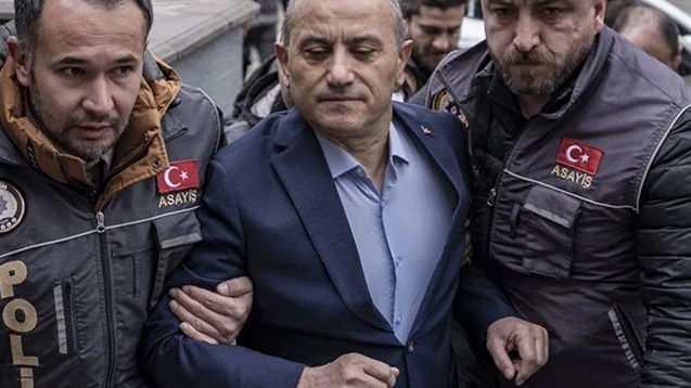 <p><span style="color:rgb(165, 42, 42)"><strong>YUSUF'UN KAYBOLDUĞU TARİHLERDE TUNCAY SONEL'İN KAYMAKAM OLDUĞUNU S&Ouml;YLEDİ</strong></span></p>

<p>&nbsp;</p>

<p>G&ouml;zyaşlarına hakim olamayan Baba Tahir Kazdal, Yusuf&rsquo;un kaybolduğu d&ouml;nemde, G&uuml;listan Doku soruşturmasında tutuklanan&nbsp;<span style="color:rgb(165, 42, 42)"><strong><em>Tunceli Valisi Tuncay Sonel&rsquo;in,</em></strong></span>&nbsp;Of il&ccedil;esinde 2008-2012 tarihleri arasında kaymakamlık g&ouml;revinde bulunduğuna dikkati &ccedil;ekti.&nbsp;</p>
