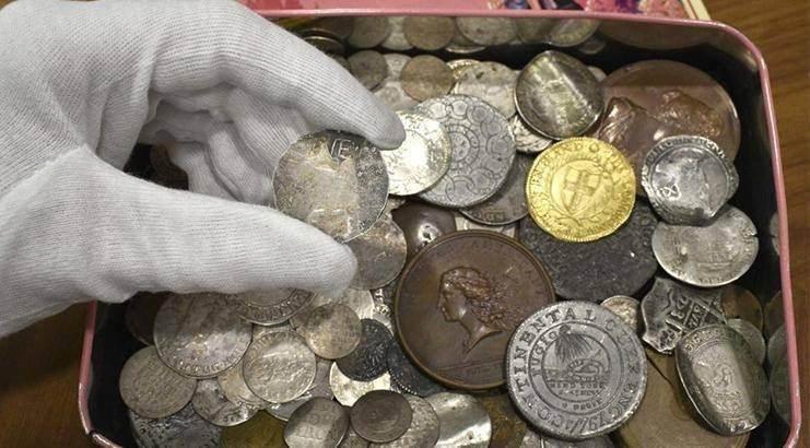 <p><strong>&Ouml;zel basım hataları, &ouml;zg&uuml;n tasarımları veya sınırlı sayıda &uuml;retilmiş olmaları nedeniyle koleksiyonerlerin radarına giren bazı madeni paralar, yoğun ilgi g&ouml;r&uuml;yor.</strong></p>
