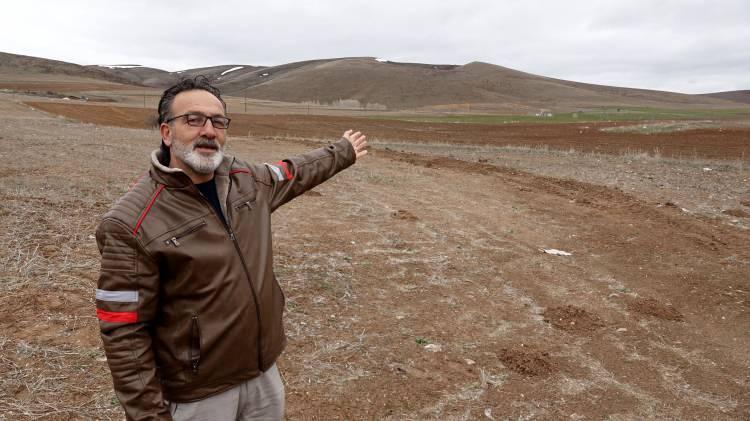 <p><em><strong>Dışarıdan insanlar geldiğinde, yaz aylarında Salyazı&rsquo;nın bin olan n&uuml;fusu 24 bine &ccedil;ıkıyor. İnsanlar s&uuml;rekli kırsala, kendi k&ouml;ylerine gelmek ve yerleşmek istiyorlar. </strong></em></p>

<p>&nbsp;</p>

<p><em><strong>Burada ekonomik olarak bir hareketlilik olursa bu b&ouml;lge daha &ccedil;ok tercih edilecek. Cezaevi ve havalimanıyla birlikte</strong></em></p>
