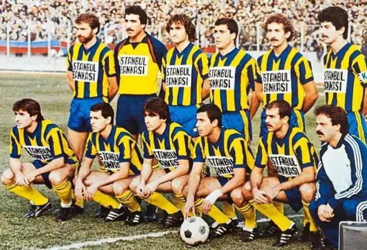 <p><span style="color:#B22222"><strong>1983&nbsp;| Fenerbah&ccedil;e</strong></span></p>

<p>&nbsp;</p>
