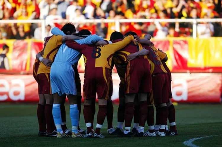 <p><span style="color:#B22222"><strong>2008&nbsp;| Galatasaray</strong></span></p>

<p>&nbsp;</p>
