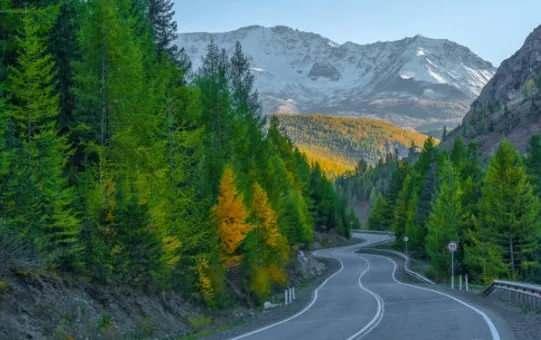 <p><span style="color:#B22222"><strong>6. SİBİRYA YOLU (YAKUTSK) / RUSYA</strong></span></p>

<p>&nbsp;</p>
