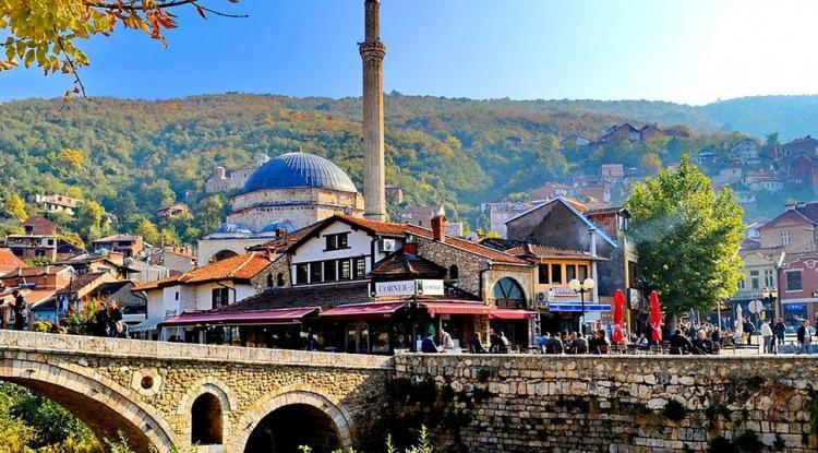 Gidenlerin T&uuml;rkiye sandığı &uuml;lke: Avrupa'nın g&ouml;beğinde binlerce kişi T&uuml;rk&ccedil;e konuşuyor