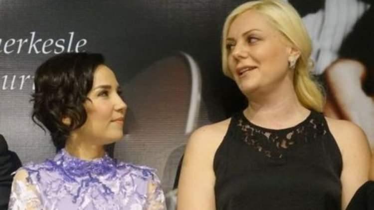 <p><strong>"Odalarda Işıksızım", "Seninle Her Şeye Varım Ben", "Bir Aşk Hikayesi" ve nice unutulmaz şarkılara imza atan &uuml;nl&uuml; sanat&ccedil;ı Kayahan'ın vefatının ardından eşi İpek A&ccedil;ar ve kızı Beste A&ccedil;ar sık sık karşı karşıya geldi.</strong></p>
