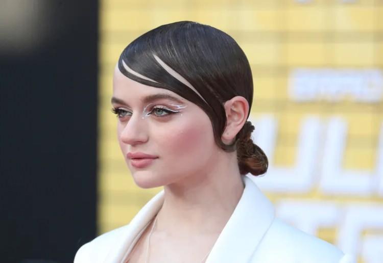 <p><strong>Hollywood'un gen&ccedil; yıldızlarından Joey King, ablasının T&uuml;rk biriyle evlenmesinin ardından T&uuml;rk k&uuml;lt&uuml;r&uuml;n&uuml; yakından tanıma fırsatı bulmuştu.&nbsp;</strong></p>
