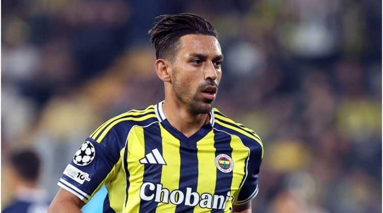 <p>* İrfan Can Kahveci<br />
<br />
** Kasımpaşa'da kiralık olan İrfan Can Kahveci, hem y&ouml;netim hem de teknik ekibin gelecek planları arasında yer almıyor.</p>
