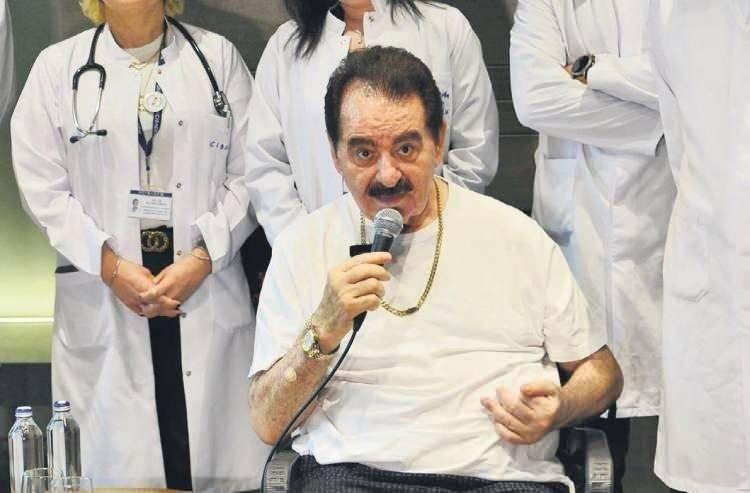 <p><span style="color:#FF0000"><strong>"MAL VARLIĞIMI DEVLETE BIRAKACAĞIM"</strong></span></p>

<p>Hastaneden taburcu olmasının ardından Tatlıses, "T&uuml;m mal varlığımı devlete bırakacağım. &Ccedil;ocuklara kuruş yok. Mehmet&ccedil;ik Vakfı&rsquo;na bağışlayacağım. Bana babamdan para kalmadı, kendim kazandım" s&ouml;zleriyle vasiyetini a&ccedil;ıklamıştı.&nbsp;</p>
