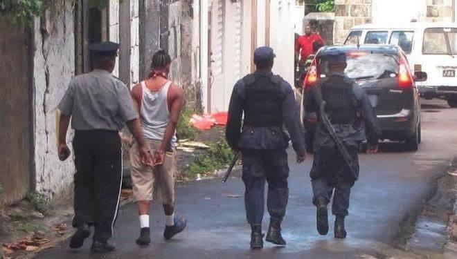 <p><strong><span style="color:#B22222">11)&nbsp; BEASTER&nbsp;</span> |&nbsp; Saint Kitts ve Nevis</strong></p>

<p>&nbsp;</p>

<p>Karayip &uuml;lkesi</p>
