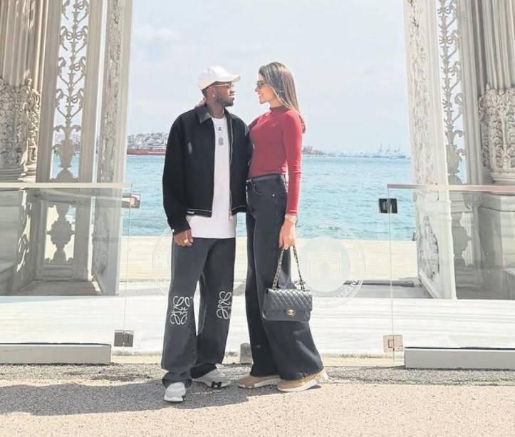 <p><span style="color:#FF0000"><strong>"T&Uuml;RKİYE'Yİ &Ccedil;OK SEVİYORUZ"</strong></span></p>

<p><strong>En sevdikleri yemek olan lahana sarma yaparak ziyafet &ccedil;eken Monique Salum, "T&uuml;rkiye'yi &ccedil;ok seviyoruz. Buranın tarihi g&uuml;zelliklerini herkese tanıtmak istiyoruz.&nbsp;</strong></p>
