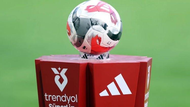 <p><strong>S&Uuml;PER LİG EKİPLERİ İLK 10'UN DIŞINDA KALDI<br />
<br />
İşte S&uuml;per Lig'de şampiyonluk yaşayan 5 takımın bu sezon şimdiye kadar attığı gol sayıları:</strong></p>
