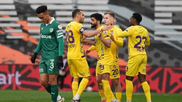 <p>17. Ey&uuml;pspor</p>

<p>Şu an puanı: 25</p>

<p>Tahmini sezon sonu puanı: 28</p>
