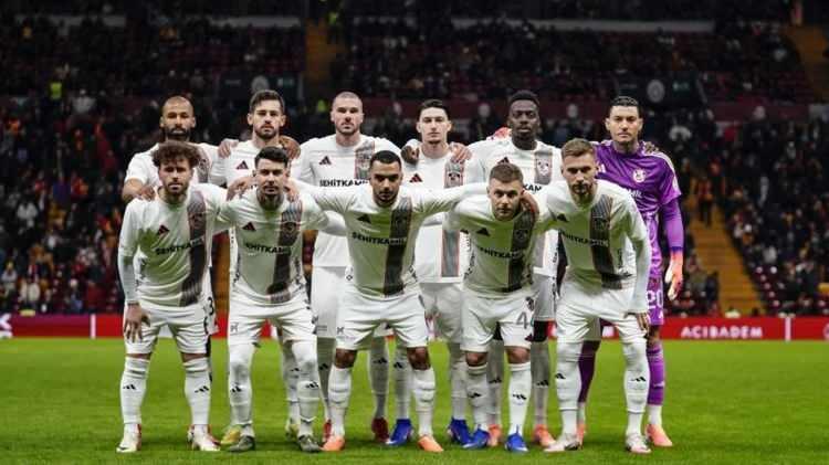 <p>11. Gaziantep FK</p>

<p>Şu an puanı: 34</p>

<p>Tahmini sezon sonu puanı: 40</p>
