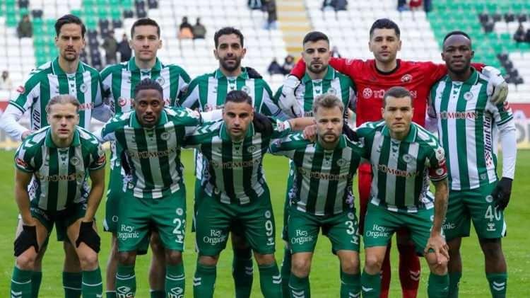 <p>10. Konyaspor</p>

<p>Şu an puanı: 37</p>

<p>Tahmini sezon sonu puanı: 41</p>
