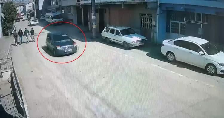 <p>Hatice Kocaefe'nin cenazesi otopsi i&ccedil;in Bursa Adli Tıp Morguna kaldırıldı. Gen&ccedil; avukatın Odunluk Mahallesi'ndeki Odunluk Camiinde ikindi namazına m&uuml;teakip kılınan cenaze namazının ardından Odunluk Mahalle Mezarlığına defnedildi.</p>
