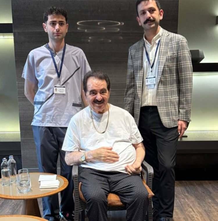 <p><strong>Başta ailesi olmak &uuml;zere sevenlerini endişelendiren usta sanat&ccedil;ının tedavi s&uuml;recinde bazı &ccedil;ocuklarının hastaneye gelmesi, aile i&ccedil;inde barışma iddialarını g&uuml;ndeme getirmişti. Ancak usta isim, taburcu olur olmaz bomba bir a&ccedil;ıklamayla adından s&ouml;z ettirdi.</strong></p>

