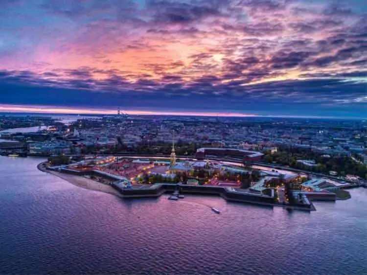 <p><strong><span style="color:rgb(178, 34, 34)">21)&nbsp; İSVE&Ccedil;&nbsp;</span>&nbsp;|&nbsp; 14,850</strong></p>
