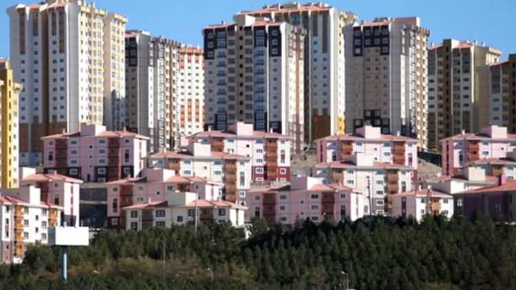 <p><strong>Mart 2026 verilerine g&ouml;re en d&uuml;ş&uuml;k metrekare fiyatına sahip şehirler:</strong></p>

<p><strong>Kilis: 16.188 TL </strong></p>

<p><strong>Osmaniye: 20.451 TL </strong></p>

<p><strong>Malatya: 20.694 TL </strong></p>

<p><strong>Ağrı: 20.845 TL </strong></p>

<p><strong>Kayseri: 21.941 TL </strong></p>
