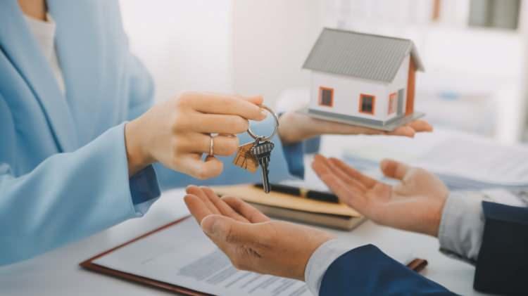 <p><strong>Mardin: 22.113 TL </strong></p>

<p><strong>Şanlıurfa: 22.257 TL </strong></p>

<p><strong>Adıyaman: 22.660 TL </strong></p>

<p><strong>Siirt: 22.727 TL </strong></p>

<p><strong>Kırıkkale: 22.773 TL </strong></p>
