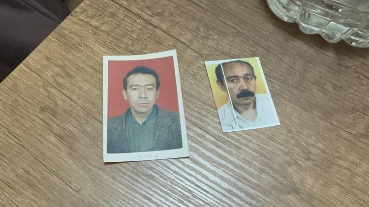 <p>17 Temmuz 2005 yılında Hamdi Karakuş'un 41 yaşındayken G&uuml;ny&uuml;z&uuml; il&ccedil;esine bağlı &Ccedil;ardak&ouml;z&uuml; Mahallesi'nden husumetlisi olduğu iddia edilen şahıslarca kovalandıktan darp edildiği ve kendisine taş atılması sonucu bir g&ouml;z&uuml;nden g&ouml;rme kaybı yaşandığı &ouml;ğrenildi.&nbsp;</p>
